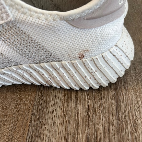 Adidas Cream Kaptir Flow Sneakers - Picture 5 of 9